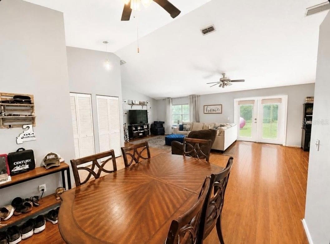 561 ASTORIA DRIVE — photo 7 of 37