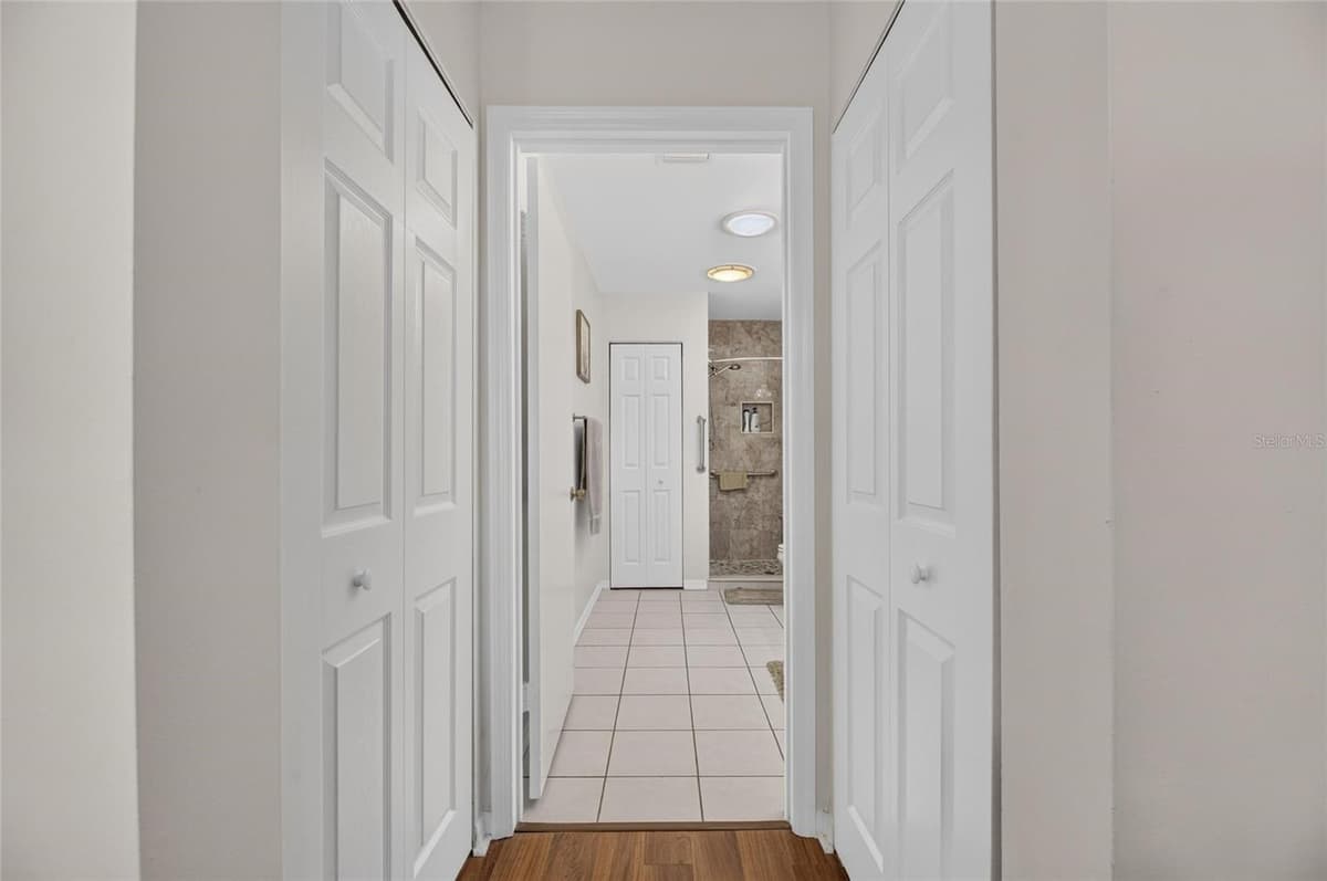 907 BLUEWATER DRIVE — photo 27 of 36