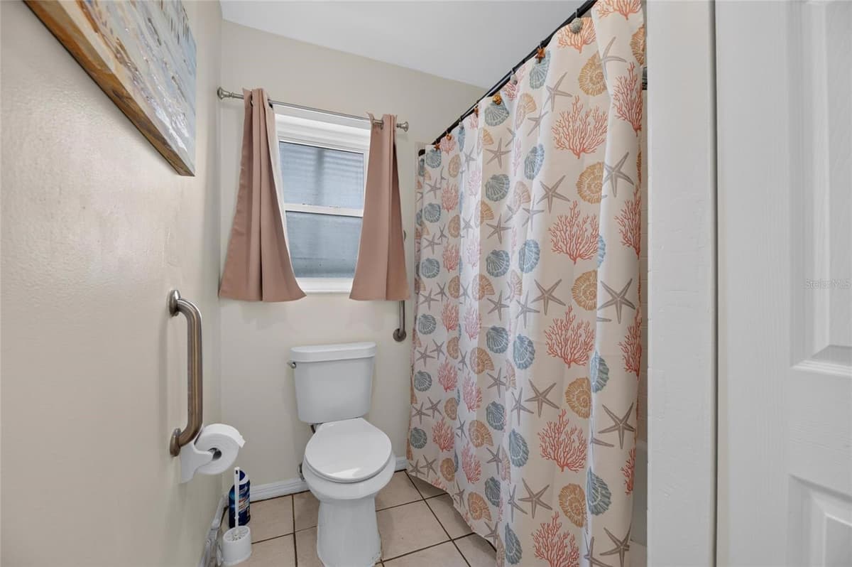 907 BLUEWATER DRIVE — photo 23 of 36