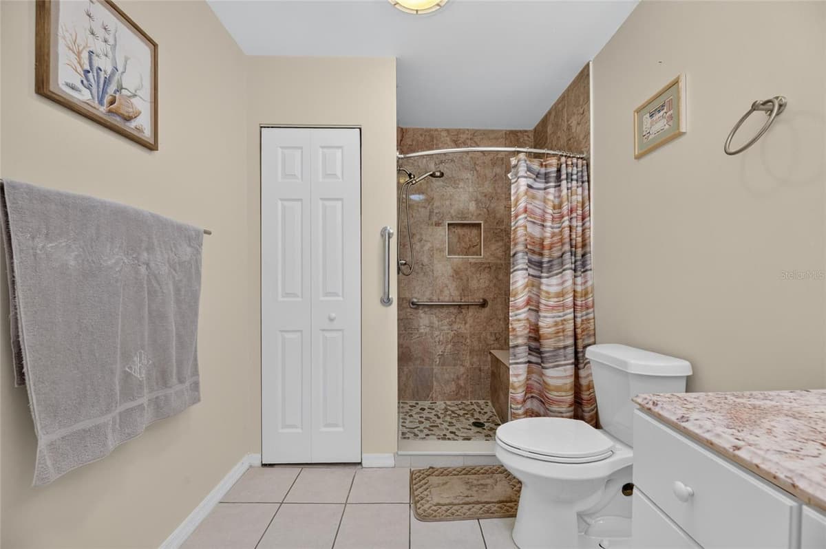 907 BLUEWATER DRIVE — photo 29 of 36