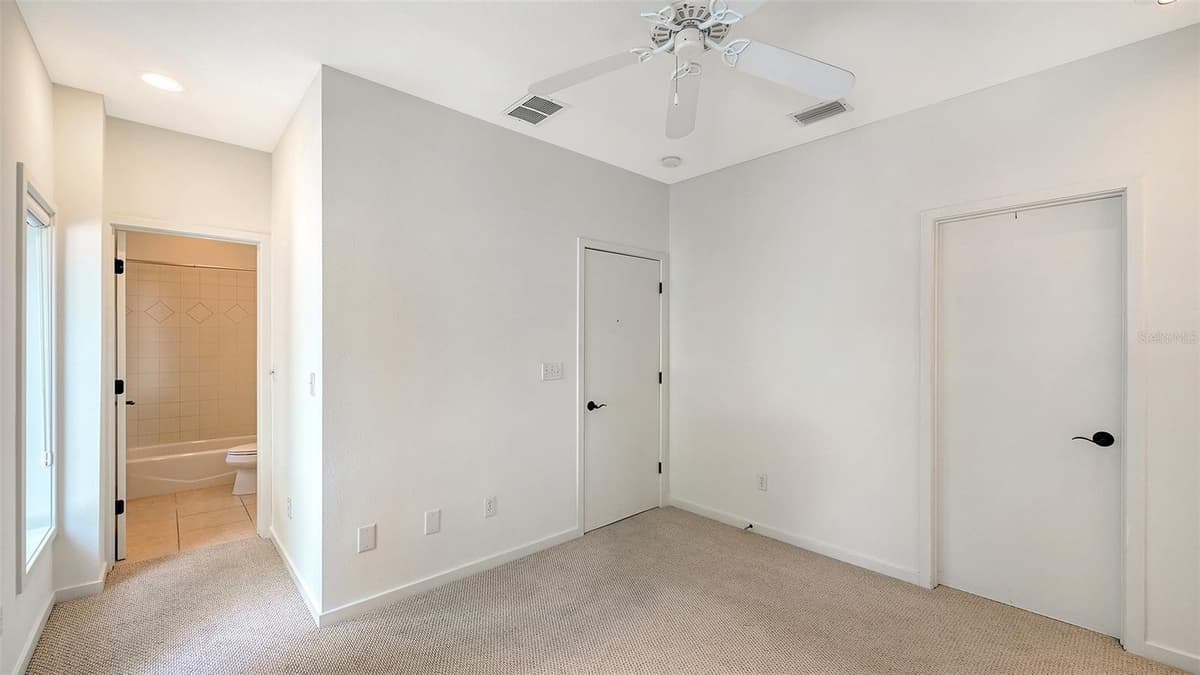 1685 LAUREL STREET — photo 25 of 46