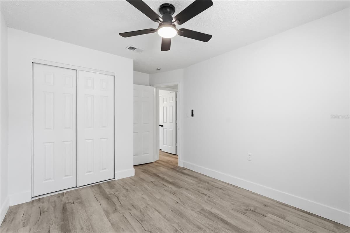 34071 MADISON AVENUE — photo 28 of 42