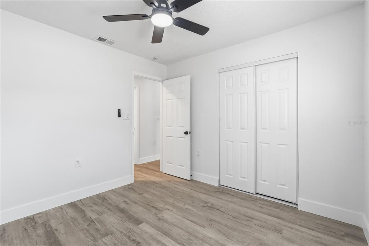 34071 MADISON AVENUE — photo 26 of 42