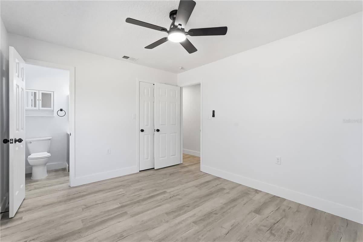 34071 MADISON AVENUE — photo 30 of 42