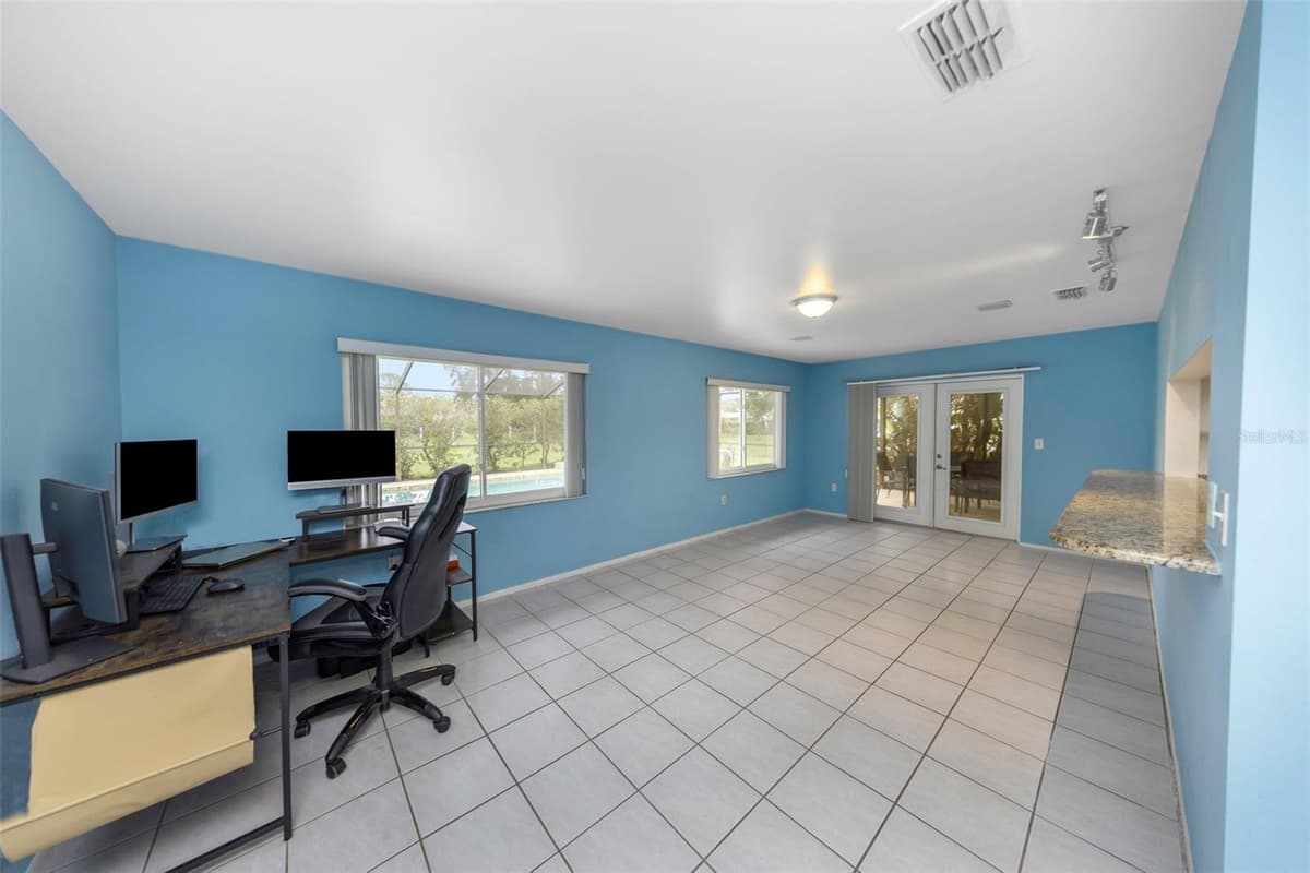 9237 AMAZON DRIVE — photo 15 of 29