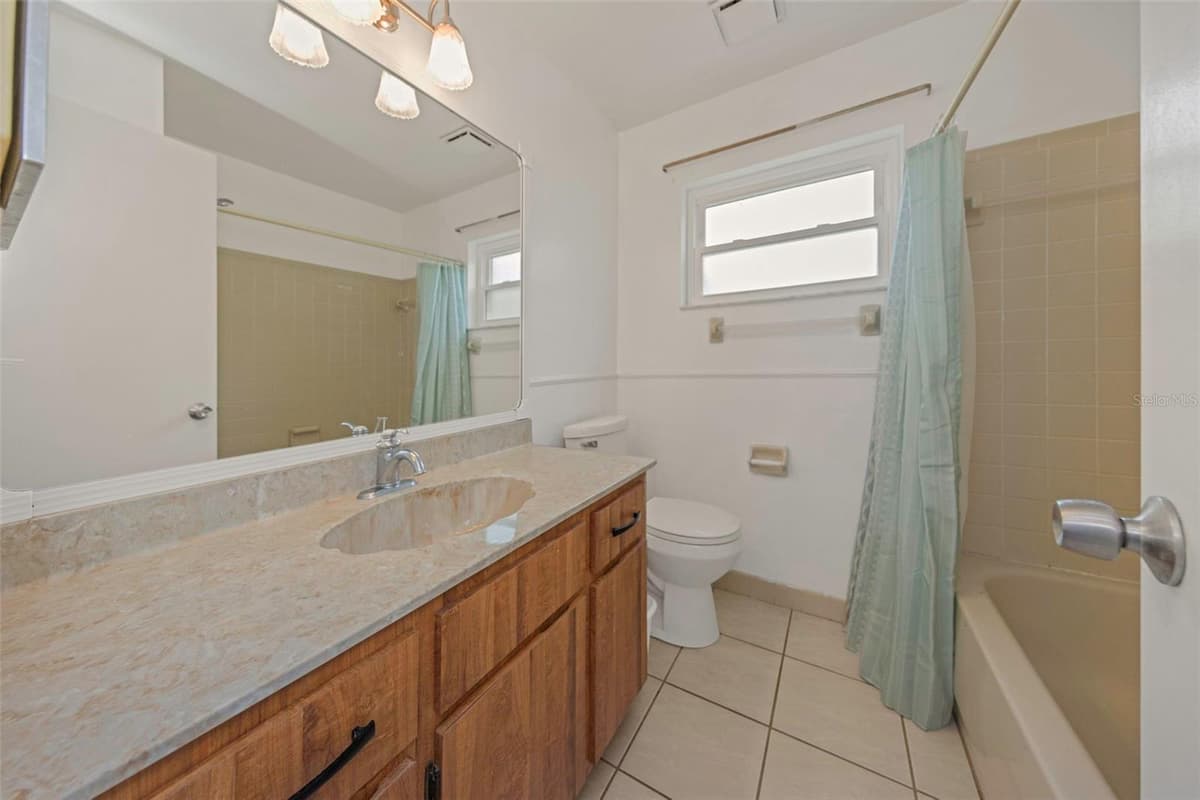 9237 AMAZON DRIVE — photo 13 of 29