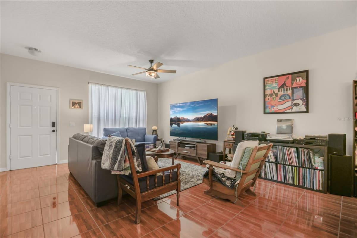 3141 SUN LAKE COURT — photo 3 of 26