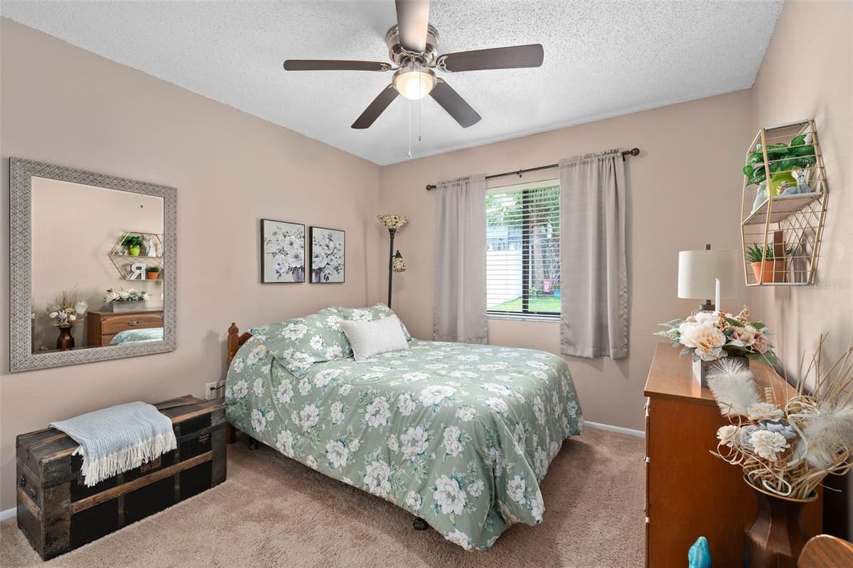 1047 HORNBEAM STREET — photo 16 of 24