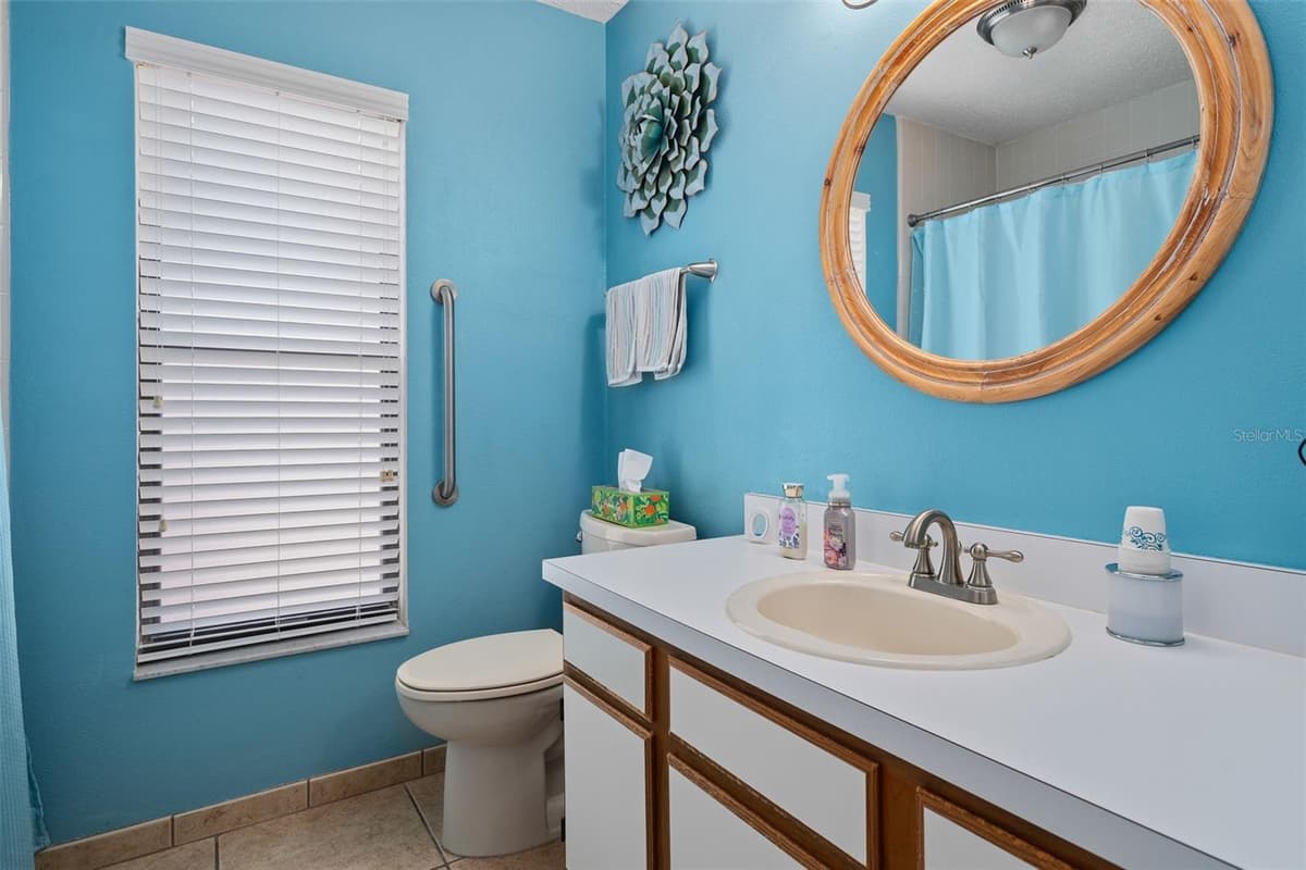 1047 HORNBEAM STREET — photo 15 of 24