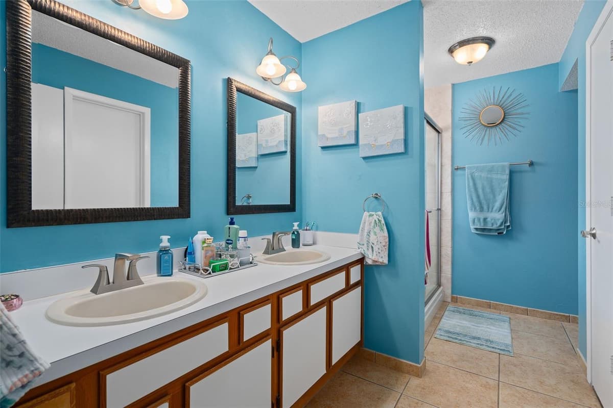 1047 HORNBEAM STREET — photo 13 of 24