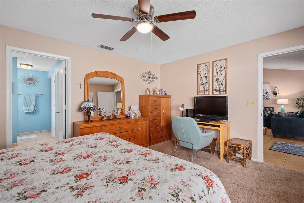 1047 HORNBEAM STREET — photo 11 of 24