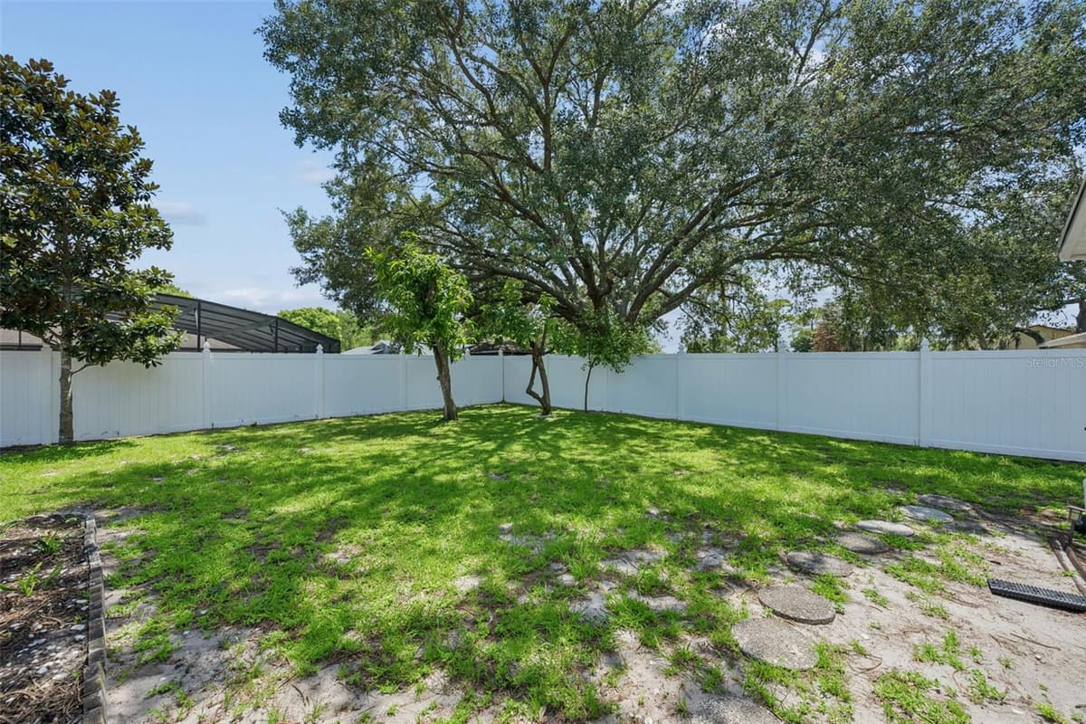 8714 HILL PINE ROAD — photo 33 of 40