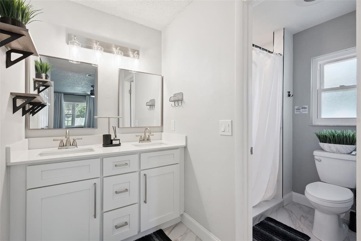 8714 HILL PINE ROAD — photo 14 of 40