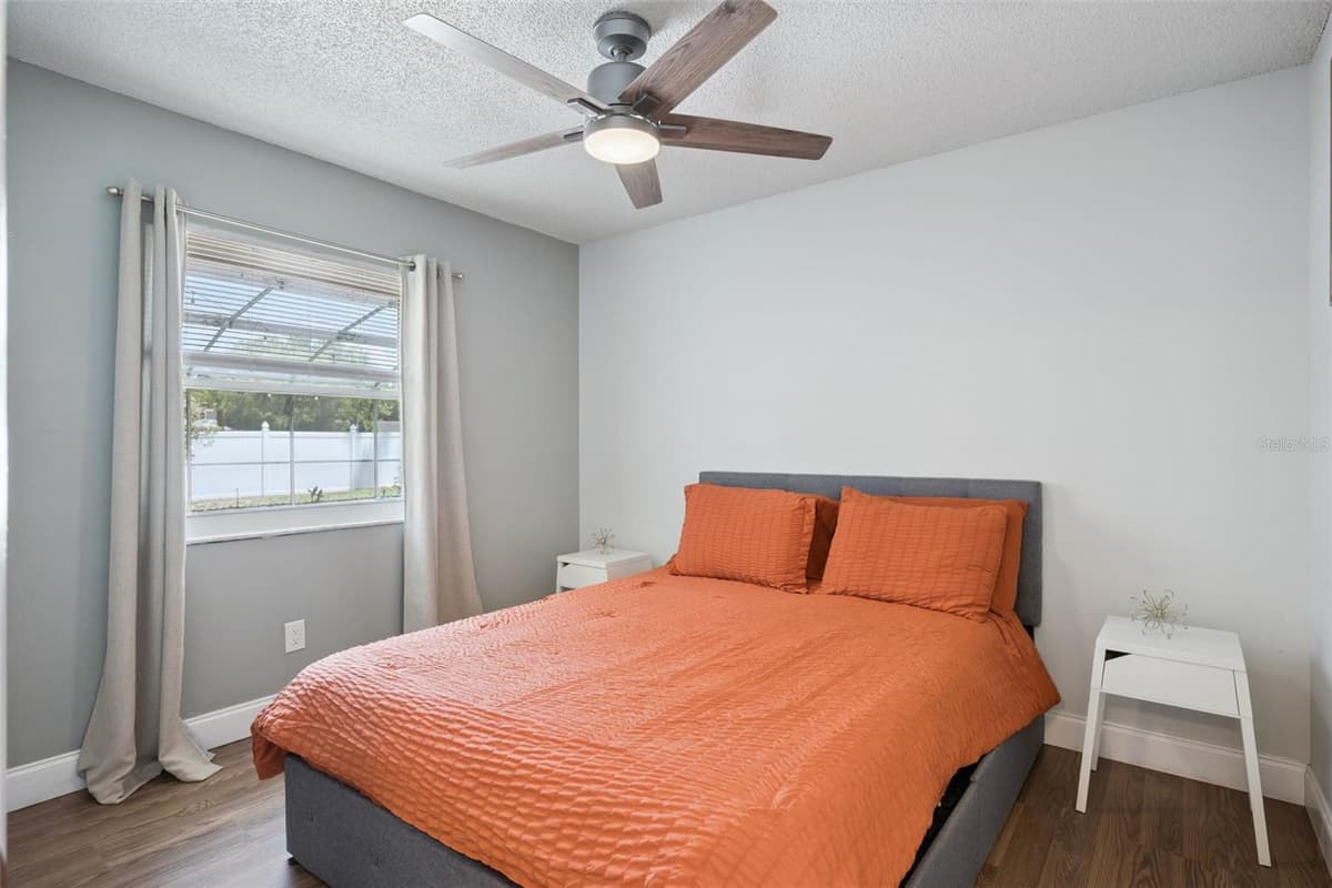 8714 HILL PINE ROAD — photo 16 of 40