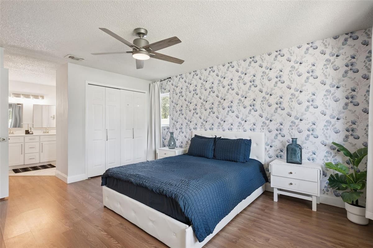 8714 HILL PINE ROAD — photo 12 of 40