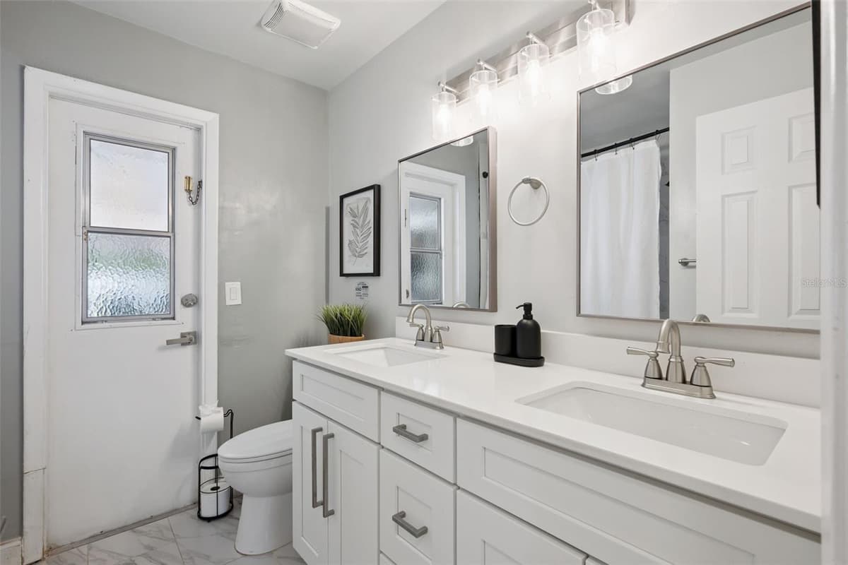 8714 HILL PINE ROAD — photo 17 of 40