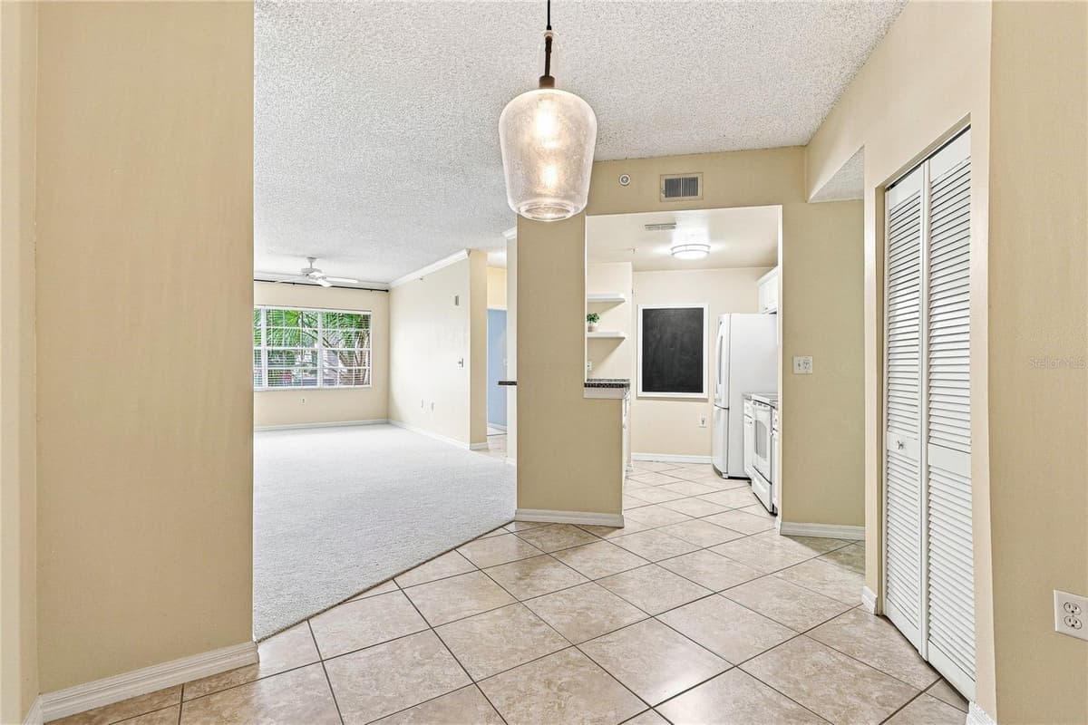 5459 BENTGRASS DRIVE — photo 3 of 24