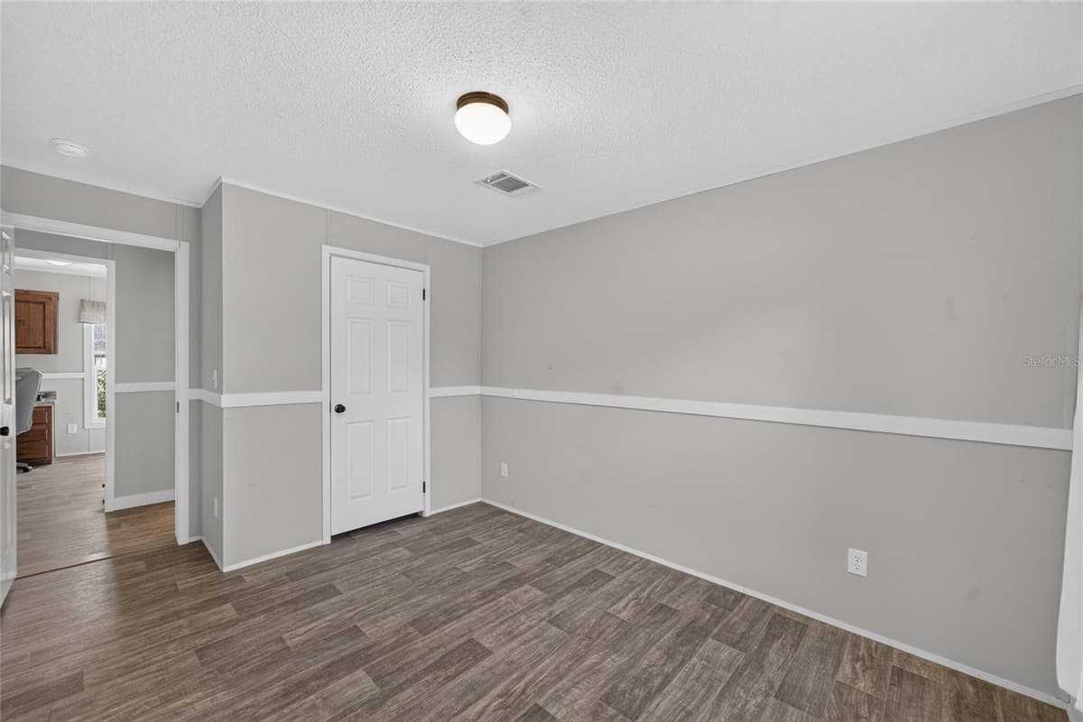 4830 121 AVENUE — photo 30 of 51