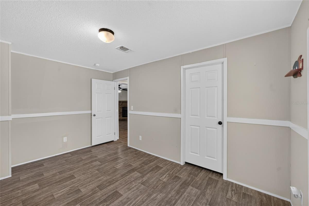 4830 121 AVENUE — photo 16 of 51