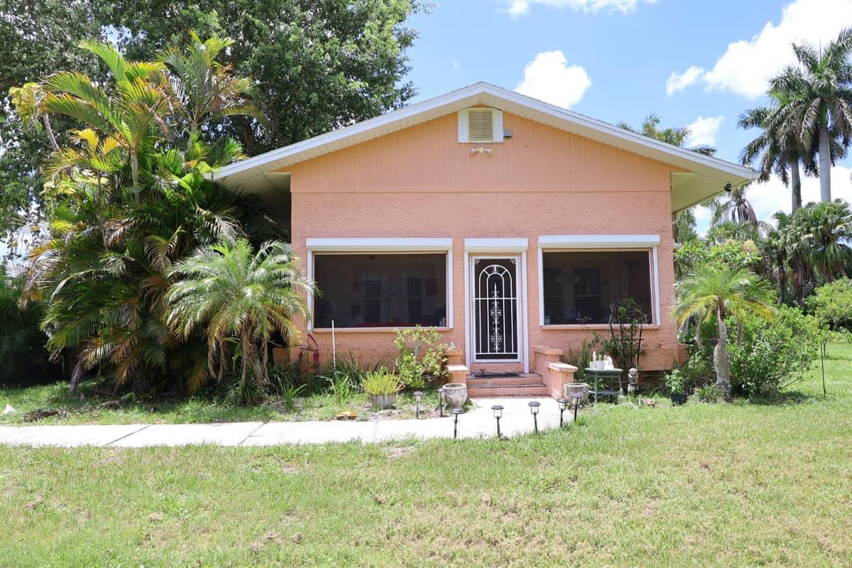 3250 TAYLOR ROAD — photo 1 of 23