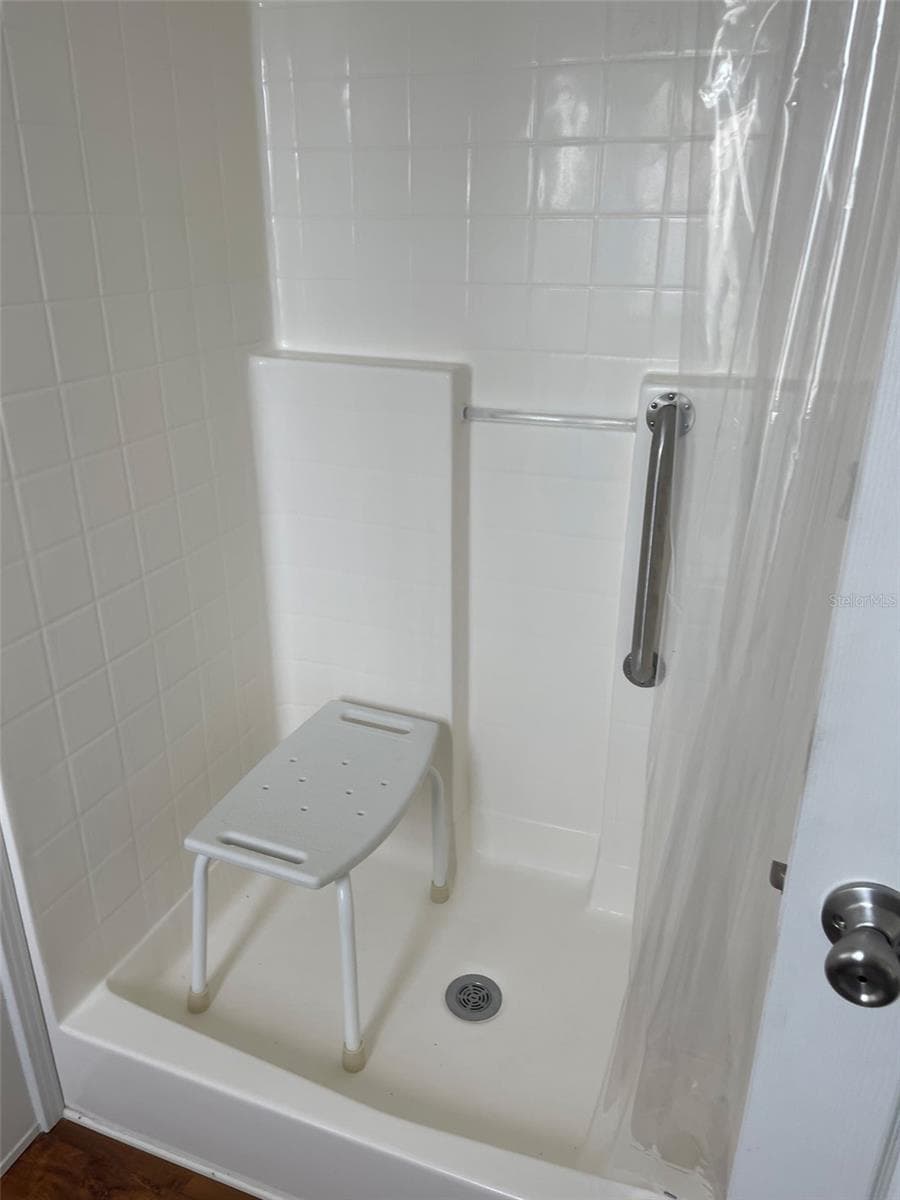 3301 DOREEN DRIVE — photo 8 of 9