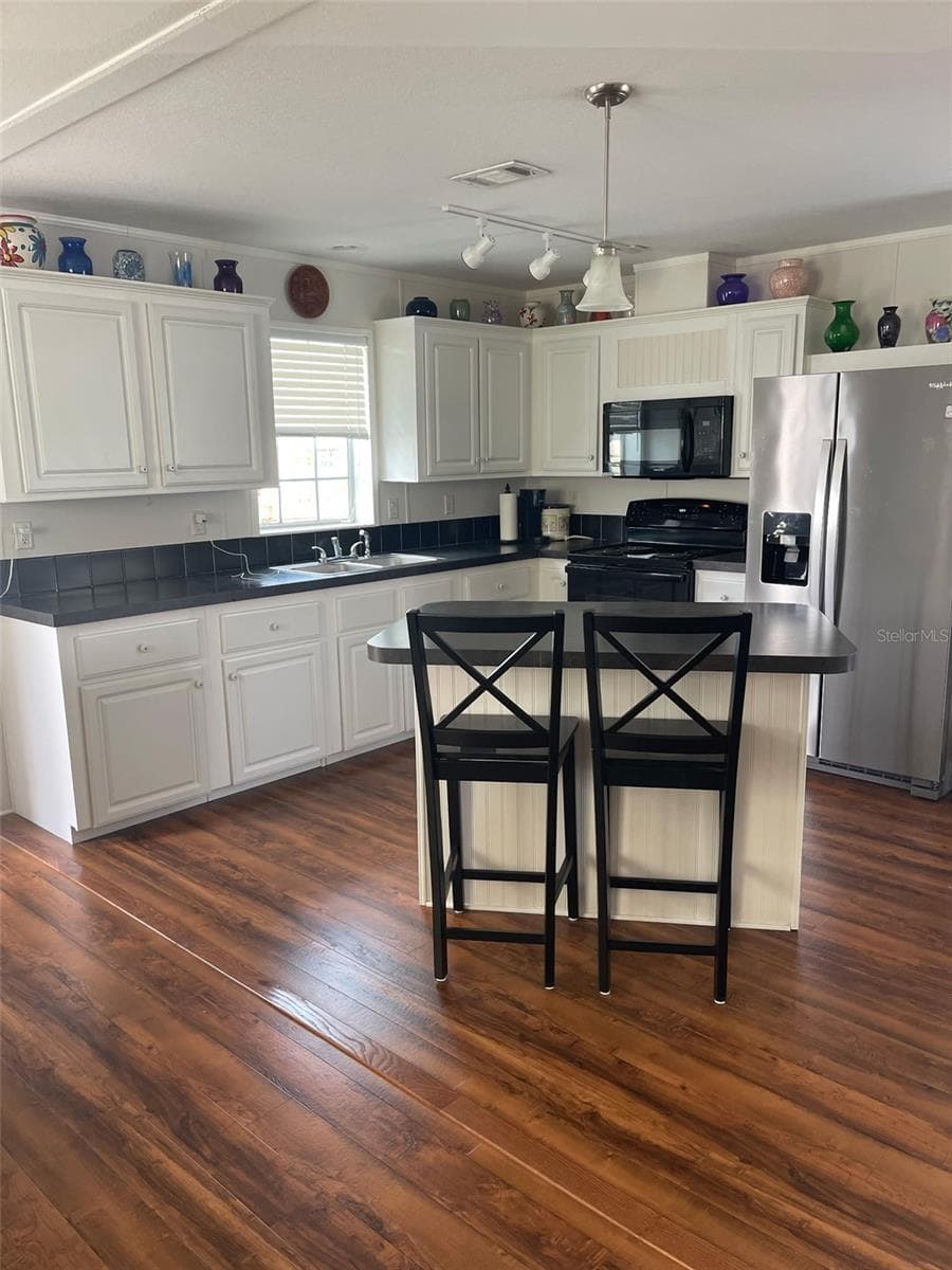 3301 DOREEN DRIVE — photo 6 of 9
