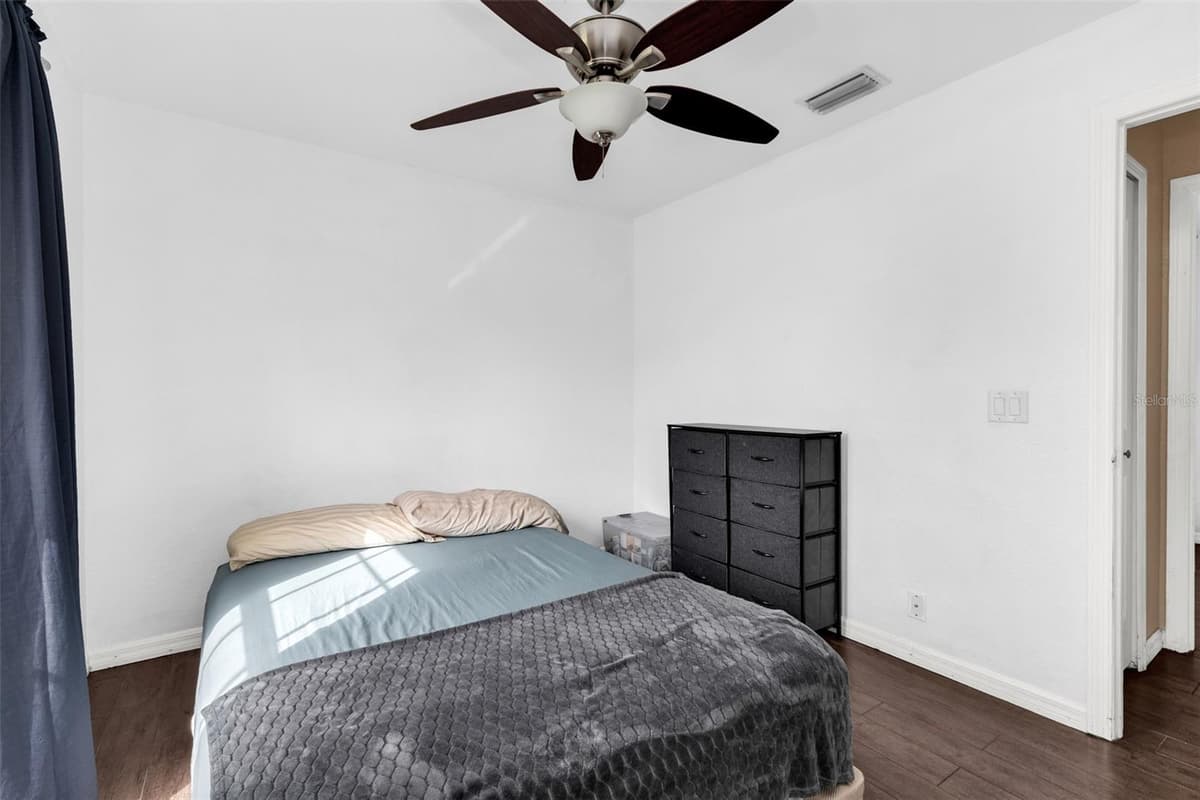3237 CLEARFIELD STREET — photo 23 of 35
