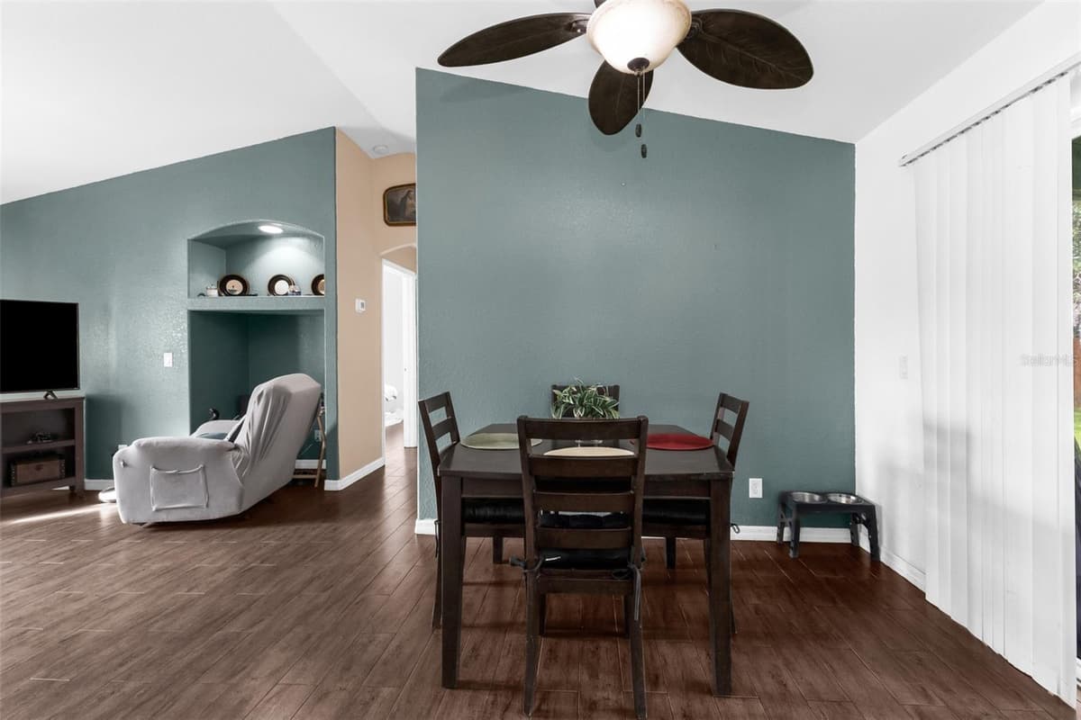 3237 CLEARFIELD STREET — photo 13 of 35