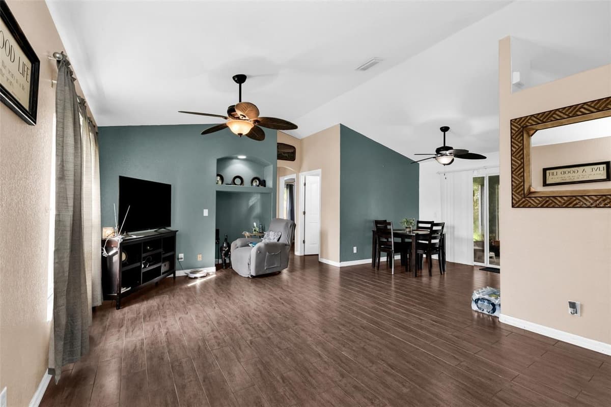 3237 CLEARFIELD STREET — photo 7 of 35
