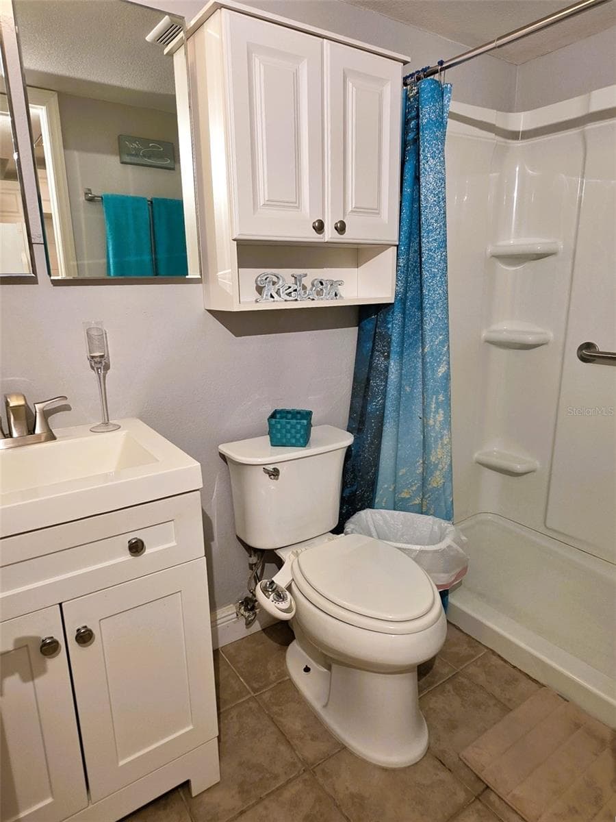 1865 MAZO MANOR — photo 16 of 20