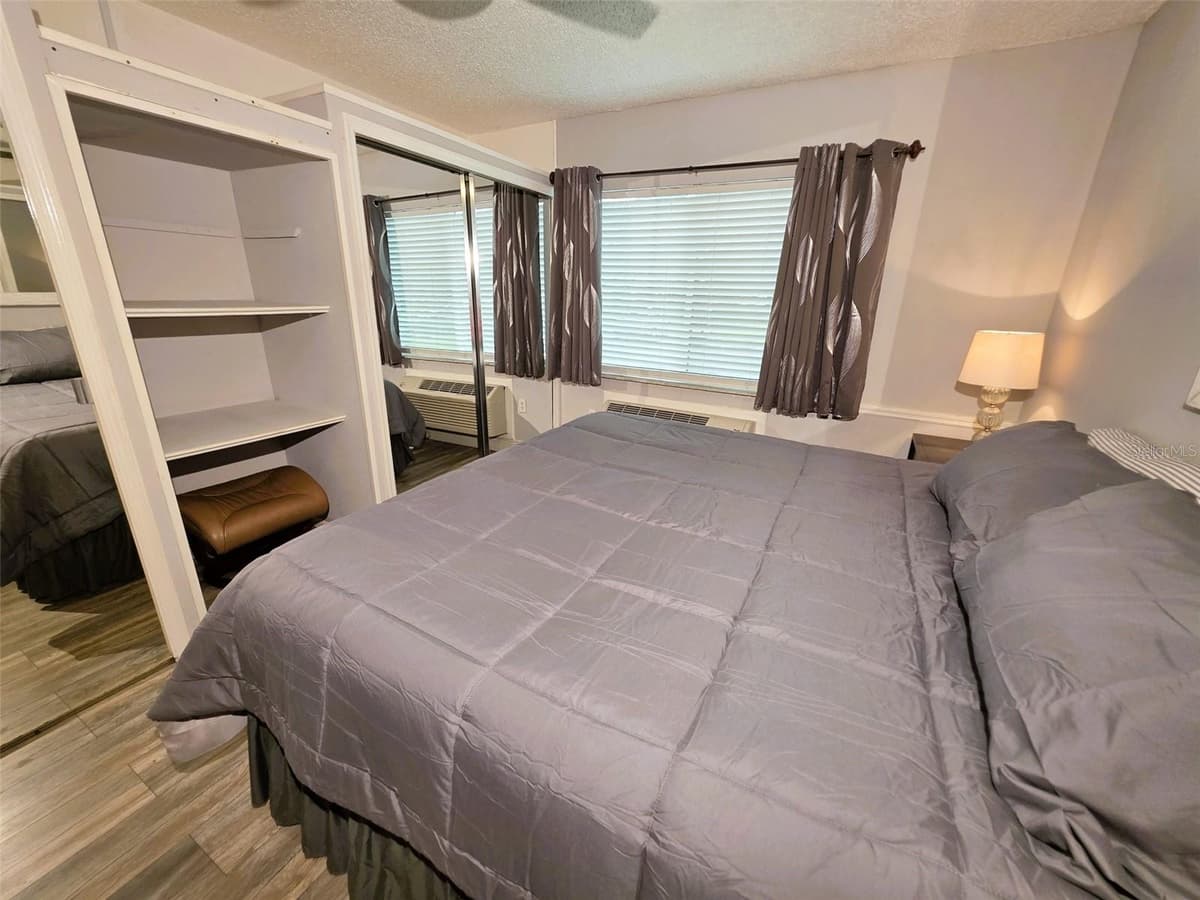 1865 MAZO MANOR — photo 12 of 20