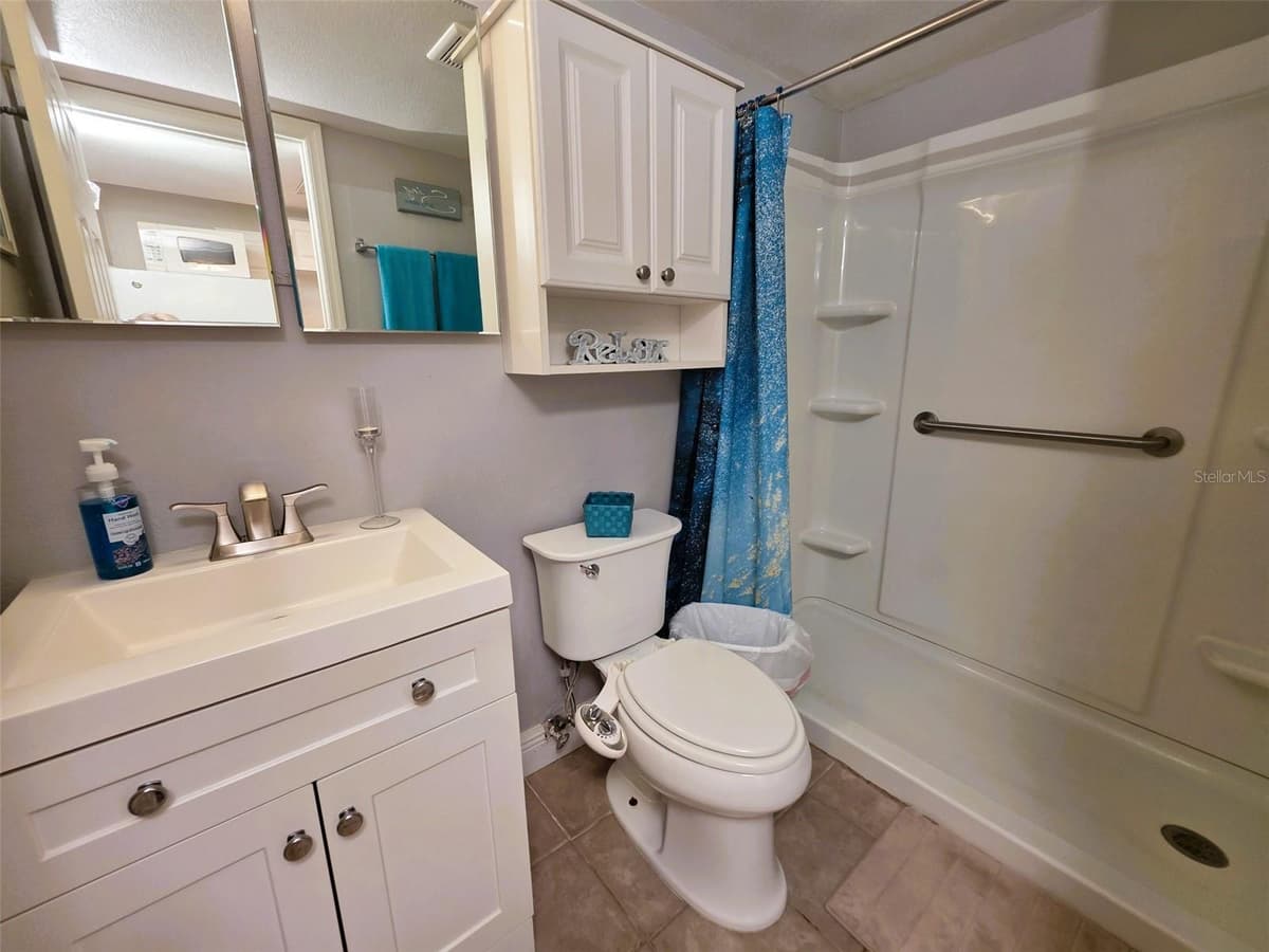 1865 MAZO MANOR — photo 17 of 20