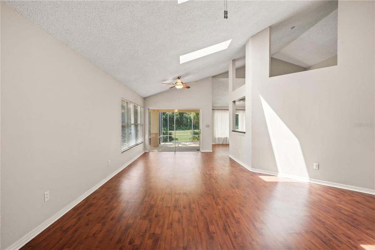 6005 FAIRWAY PALMS COURT — photo 10 of 58