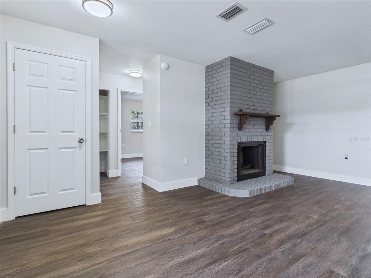 457 WATER ROAD — photo 14 of 21