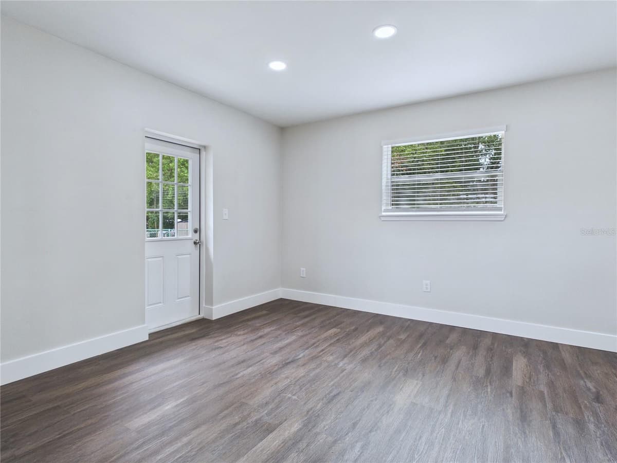 457 WATER ROAD — photo 6 of 21