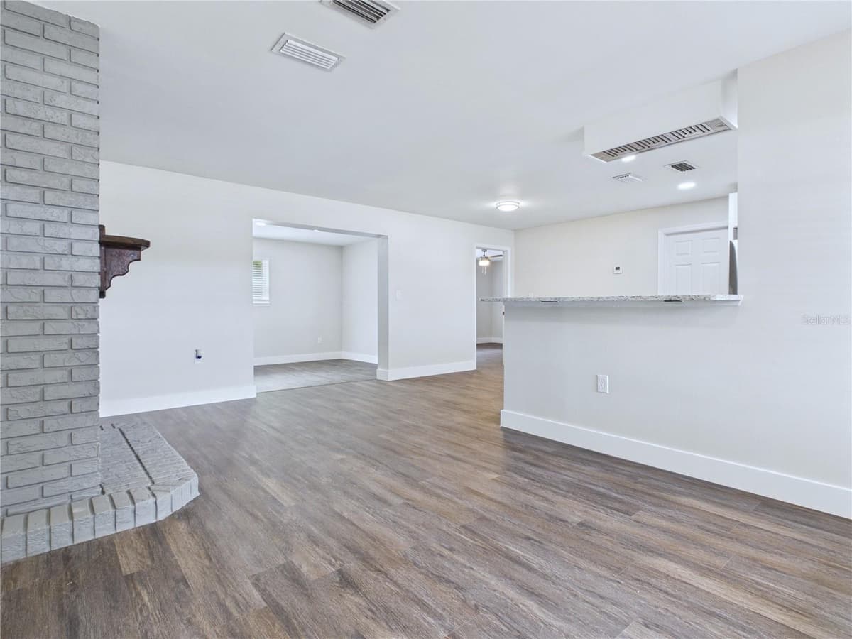 457 WATER ROAD — photo 13 of 21