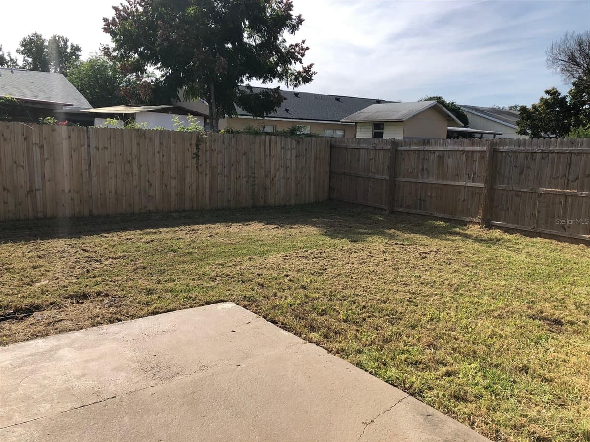 8104 WOODDUCK DRIVE — photo 17 of 18