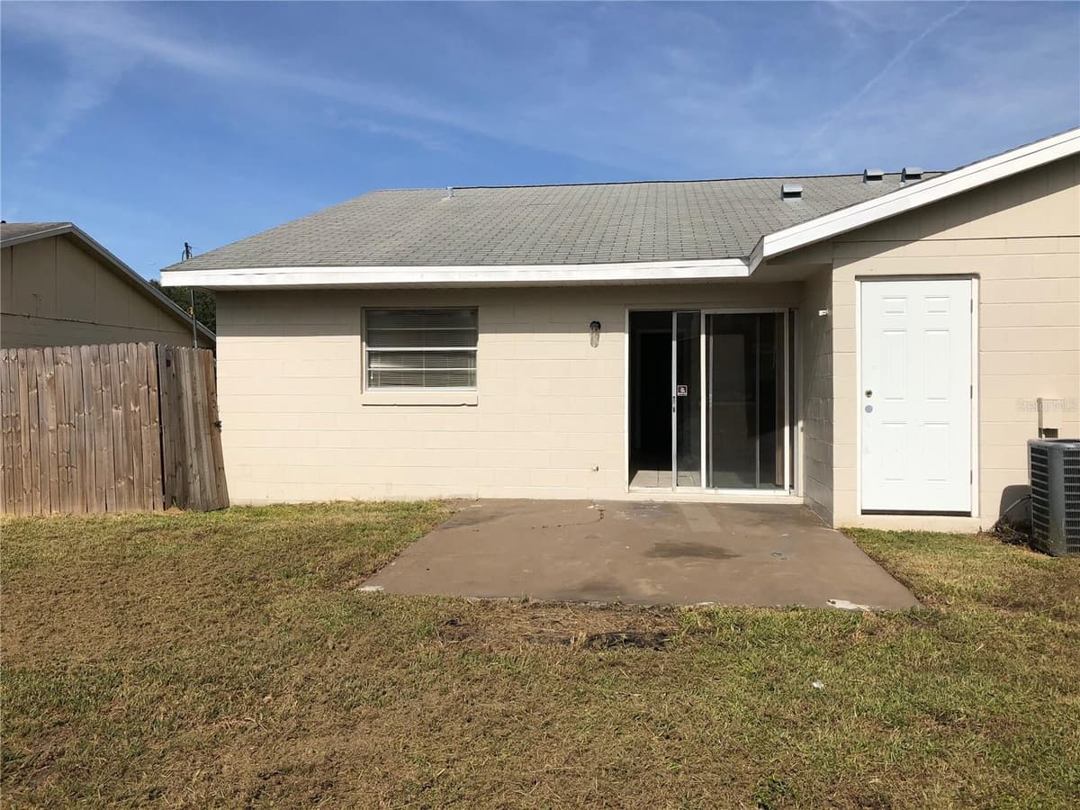 8104 WOODDUCK DRIVE — photo 16 of 18