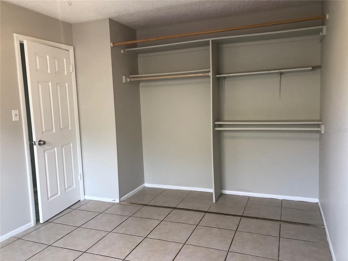8104 WOODDUCK DRIVE — photo 11 of 18