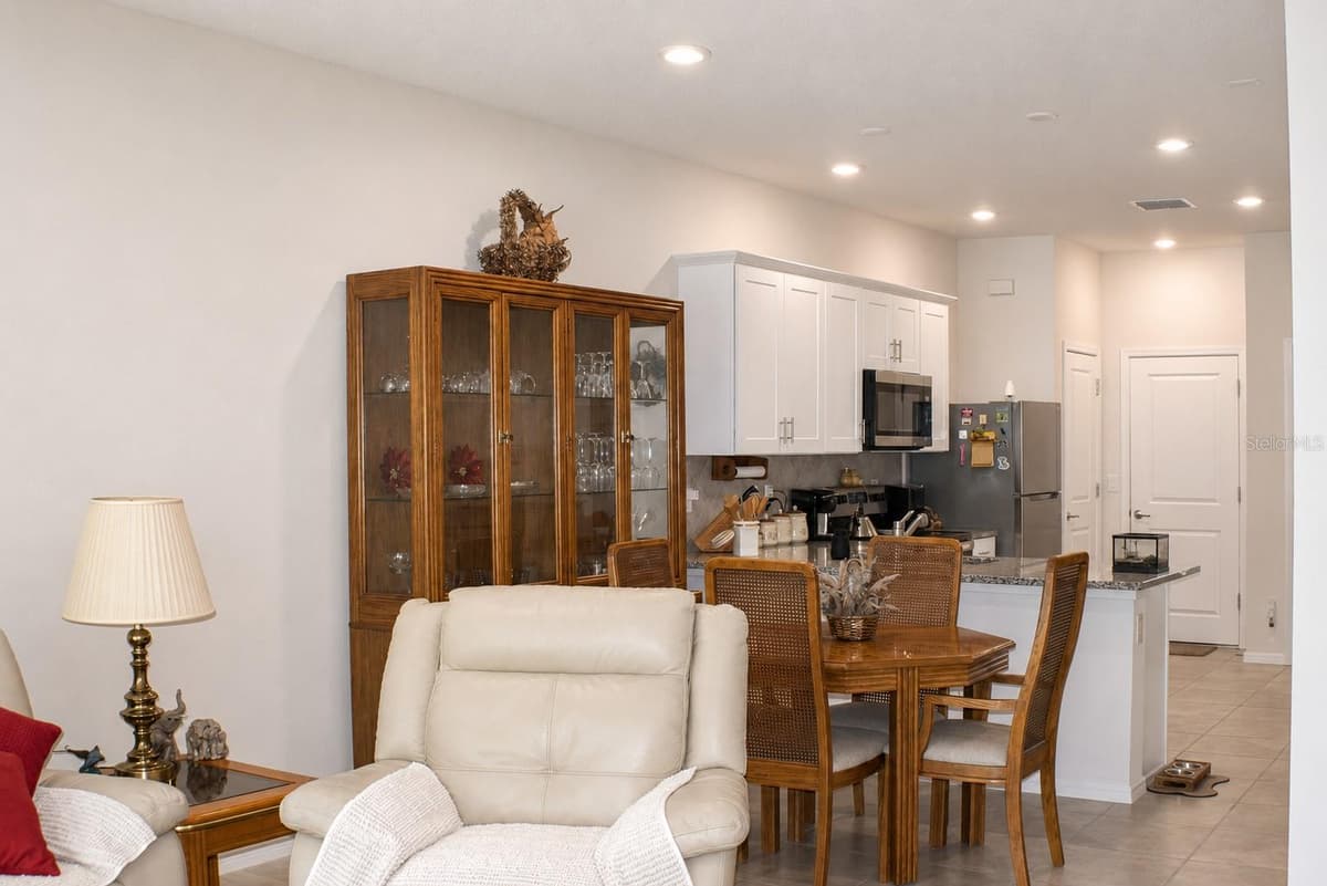 19657 SHADY OAK DRIVE — photo 7 of 20