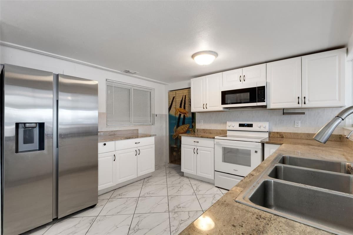 1240 TRUNKFISH DRIVE — photo 15 of 32