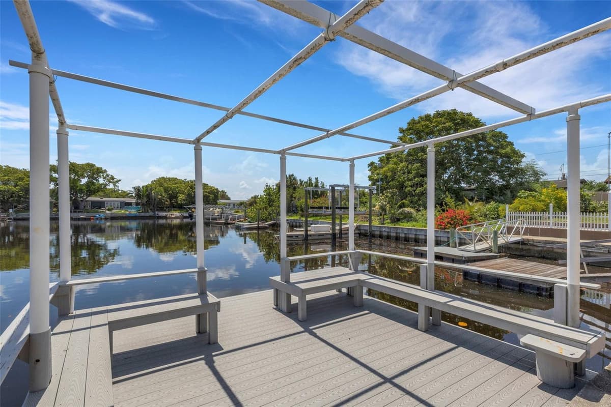 1240 TRUNKFISH DRIVE — photo 10 of 32