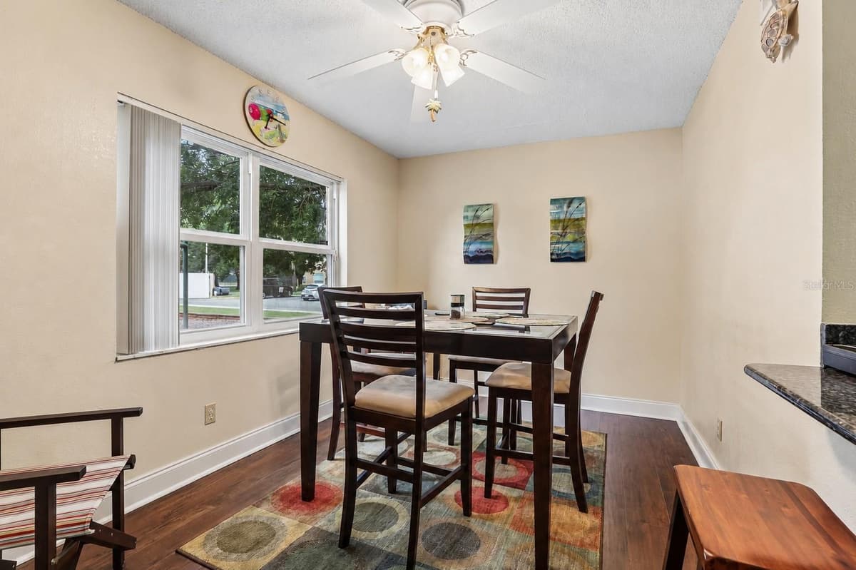 9902 TURF WAY — photo 5 of 21