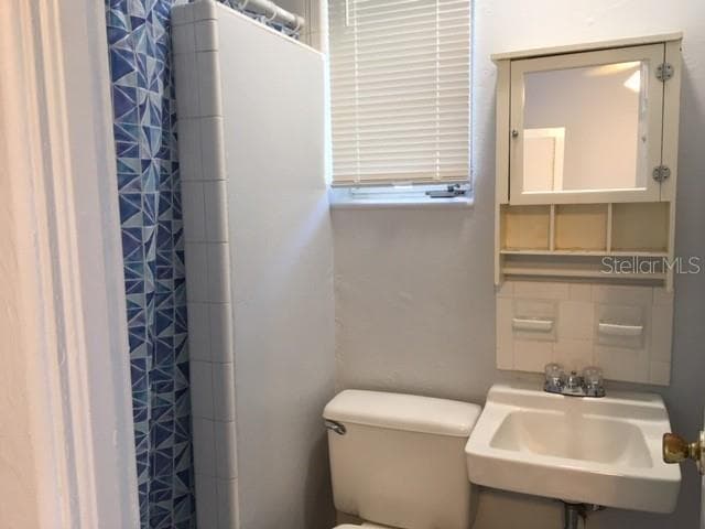 501 AMELIA STREET — photo 16 of 18