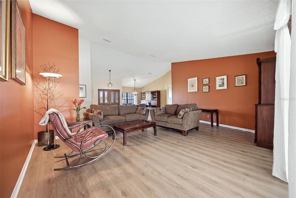 13707 ATTLEY PLACE — photo 4 of 30