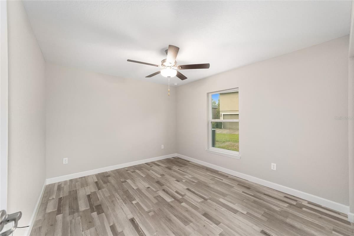 4190 98TH STREET — photo 38 of 43