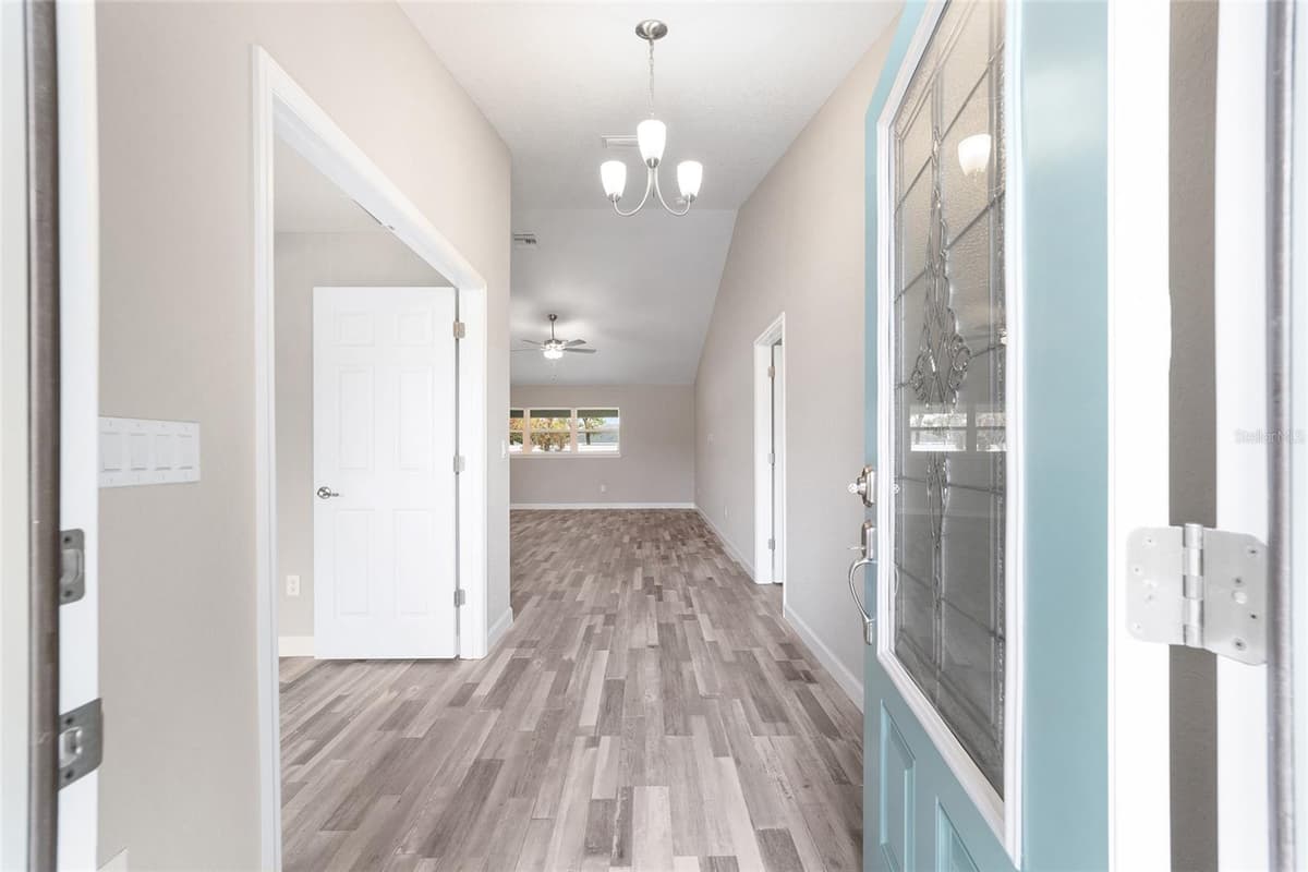 4190 98TH STREET — photo 3 of 43