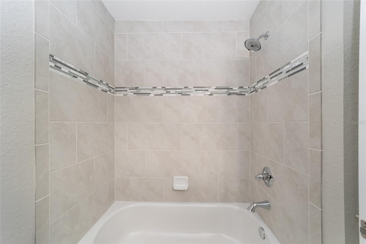 4190 98TH STREET — photo 37 of 43