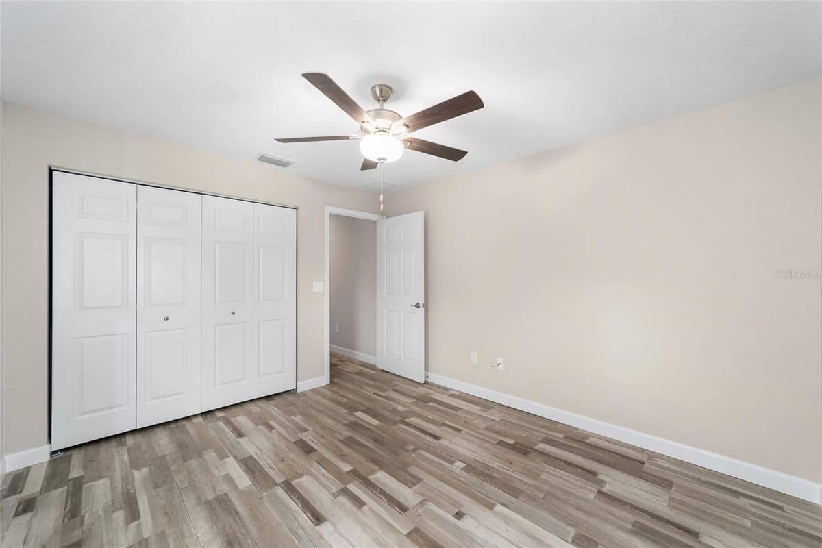 4190 98TH STREET — photo 39 of 43