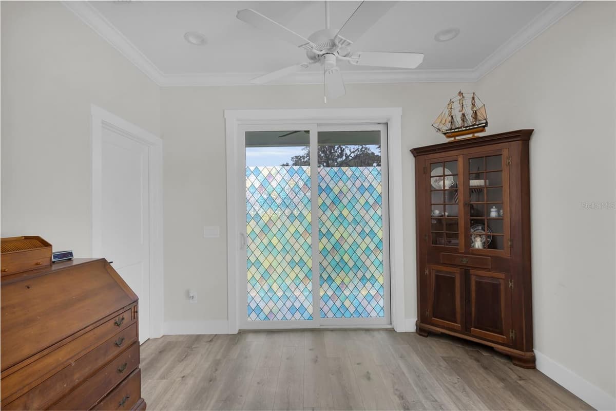 12039 LAKESHORE WAY — photo 12 of 39